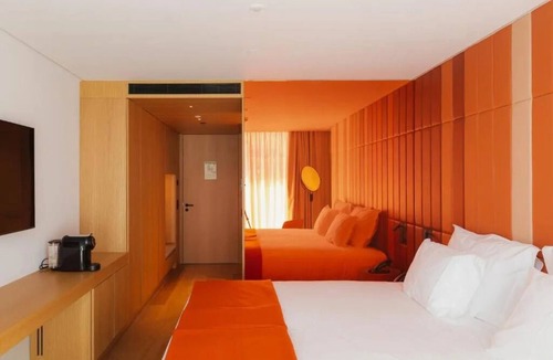Sao Jorge de Arroios Hotel | Rooftop Pool, Magical Light Show & Lisbon’s History at Your Doorstep