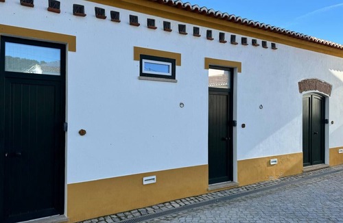 Fortios Apartment | Room 'Quarto 1' with Shared Pool