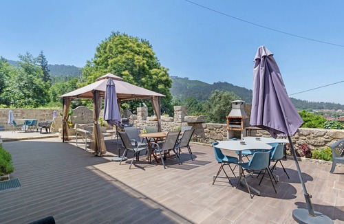 Ribeira Apartment | Room 'Quarto 11 - Quinta Do Avô' with Mountain View, Wi-Fi and Air Conditioning