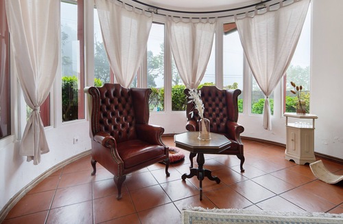 Lagoa Apartment | Room 'Quarto Belo Dia' with Shared Terrace, Wi-Fi and Air Conditioning