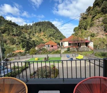 Sao Vicente Apartment | Roots Guesthouse- B