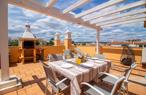 Pata de Baixo Apartment | Rosemary Apartment
