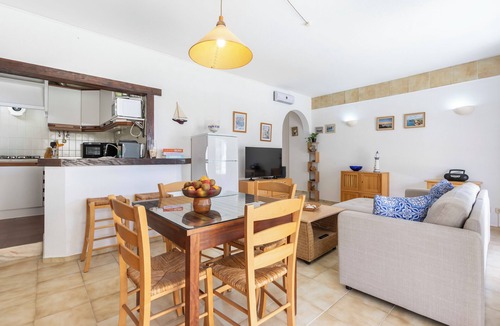 Ameijeira Apartment | Ross Apartment | sea view | pool | 5 min to beach