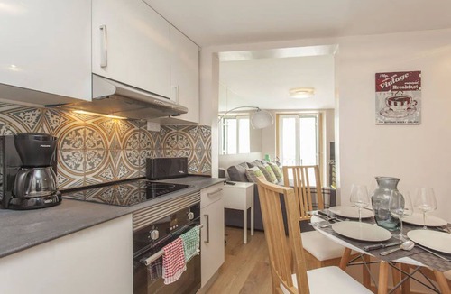Sao Bento Apartment | Royal Lightness, Principe Real 2CH/2SDB, Clim, Calm, Wifi, cable
