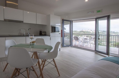 Foz do Arelho Apartment | Rural Tourism with exclusive Hotel service