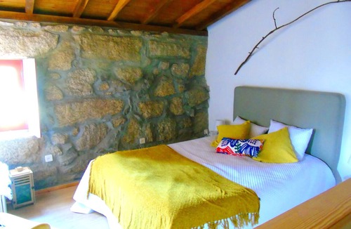 Cidadelhe House | Rustic house—patio and private view