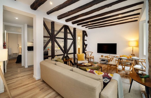 Alfama Apartment | São Vicente Deluxe Apartment