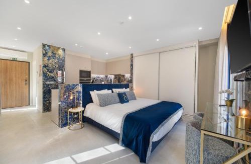Old Town Apartment | Safira Suites 302