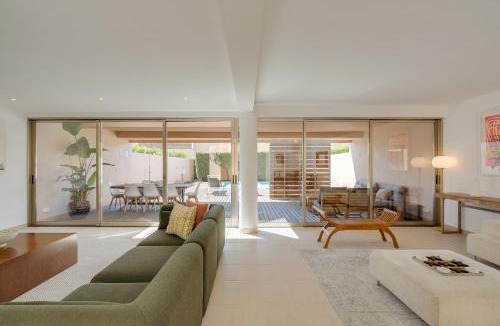 Salgados Villa | Salgados Premium Beach Villa by DA'Home