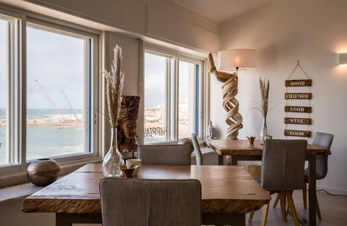 Ericeira Bed & Breakfast | Sandhi House - Yoga & Wellness