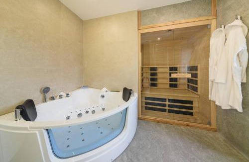 Santo da Serra Villa | Santo Wellness Villa by Mth