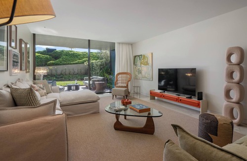 Sao Martinho Apartment | Savoy Monumentalis XII – Comfort with Pool