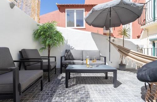 Lisbon Old Town Apartment | SBento Cozy - Workcation Patio Apartments by LüHLDY