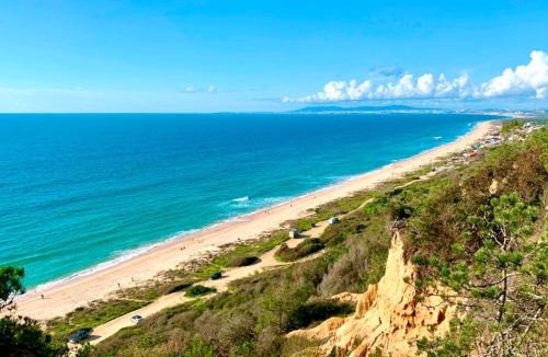 Charneca de Caparica e Sobreda Apartment | Sea Breeze Golf & Beach Villa