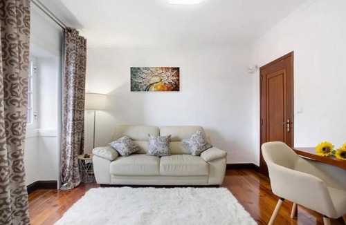 Tabua Apartment | Sea la vie House By Sam Houses