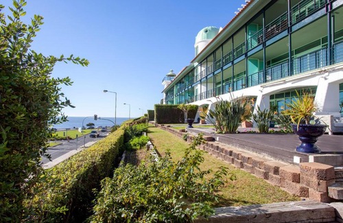 Paco De Arcos Apartment | Sea view Luxury Apartment