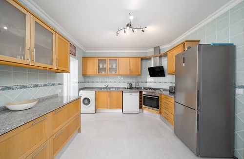 Meia Praia Apartment | Sea view spacious villa [95]