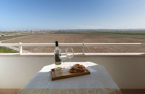 Peniche Apartment | Seascape Home & Cozy Baleal Beach