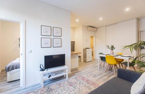 Leixões Apartment | Seaside 1BR Flat w/AC in Matosinhos by LovelyStay
