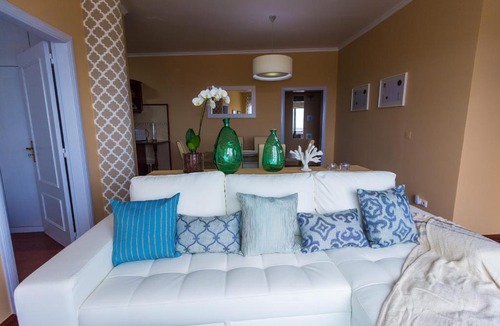 Ponta Delgada Apartment | SeaSide Family Apartment - Madeira Island