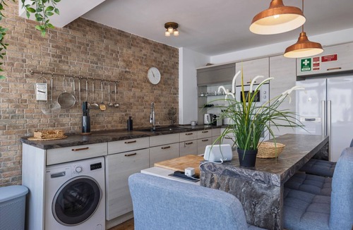 Costa de Caparica Apartment | Seaside Flat in Costa da Caparica by LovelyStay