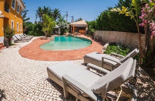 Albardeira Apartment | Seaview studio apartment sleeps 3 with pool