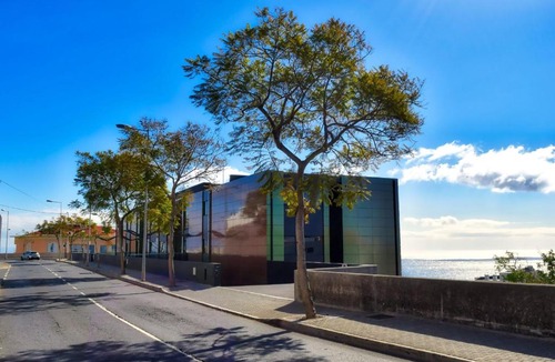 Sao Martinho Apartment | Seculo XXI, a Home in Madeira