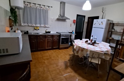 Porto Moniz House | Seixal Cottage, 2-room, free Wi-Fi, barbecue, near the beach.