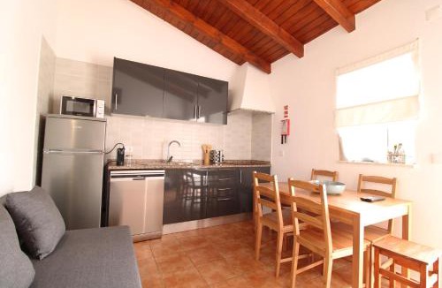 Murteira de Baixo House | Sentinela Place