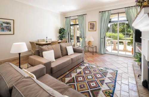 Almancil Apartment | Sera - Luxury 3 bedroom apartment with pool, golf,beach