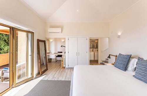 Lagos Hotel | Serene Retreat Near Santo António Golf Course - 6.6 miles away from the property