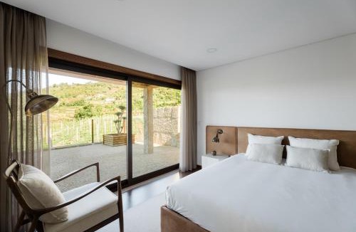 Cinfaes Villa | Serpa Pinto Village - by FERO