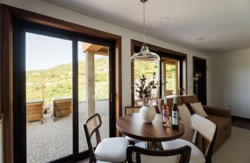 Cinfaes Villa | Serpa Pinto Village - by FERO