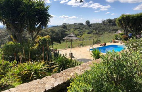 Sao Barnabe House | Serra do Caldeirao Villa with Pool