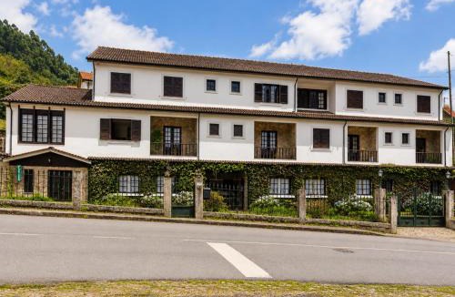Terras de Bouro Hotel | Serrana Gerês Inn