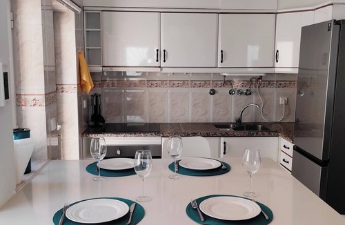 Santiago House | Sesimbra - Holiday home with sea view, 2 steps from the beach