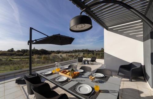Coto Villa | Silver Coast Haven