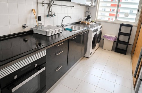Santa Clara Condo | Singh Leite Holiday Home Cosy Room