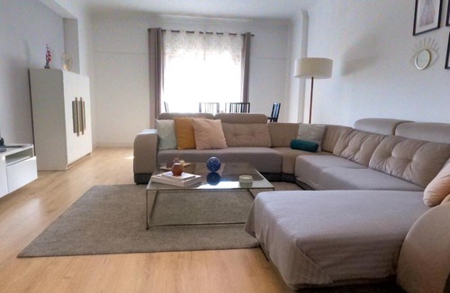Carvoeira House | Sintra, Modern 3 Bedroom Apartment in São Marcos