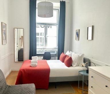 Santa Maria Maior Apartment | SJ2DeE Heart of Baixa NEW AIR CONDITIONING Spacious 2 apts 4br2ba