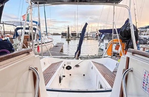 Parque das Nacoes Boat Rental | Slowlife