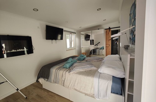 Castelo Other | Small renovated farmhouse near the beach