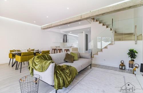 Seixal Villa | Sodade House