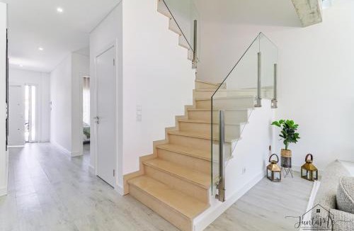 Seixal Villa | Sodade House