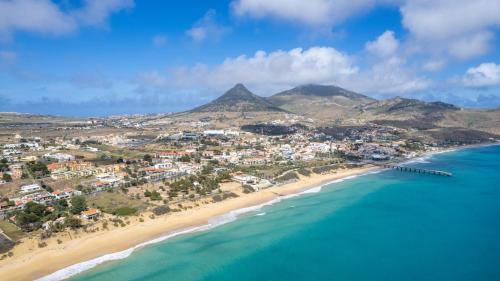 Pedras Pretas Apartment | Sol Dourado by An Island Apart