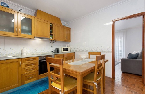Nazare Apartment | Solar do Diabrete T2 – Spacious Apartment with Sea Views in Central Nazaré