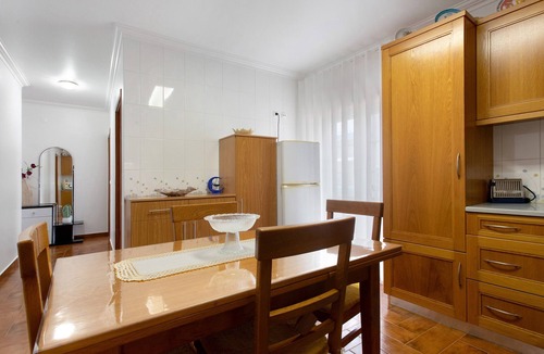 Nazare Apartment | Solar do Diabrete T2 – Spacious Apartment with Sea Views in Central Nazaré
