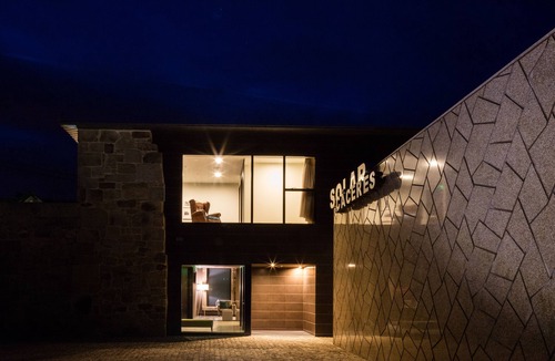 Fornos de Algodres House | Solar Dos Cáceres
