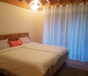 Vieira do Minho Ski Chalet | Sorte do Jugo - Lakeside cottage with private beach