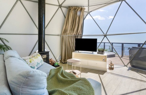 Prazeres RV Rental | Soul Glamping – Luxus, Natur, Ozeanblick & privater Jacuzzi auf Madeira